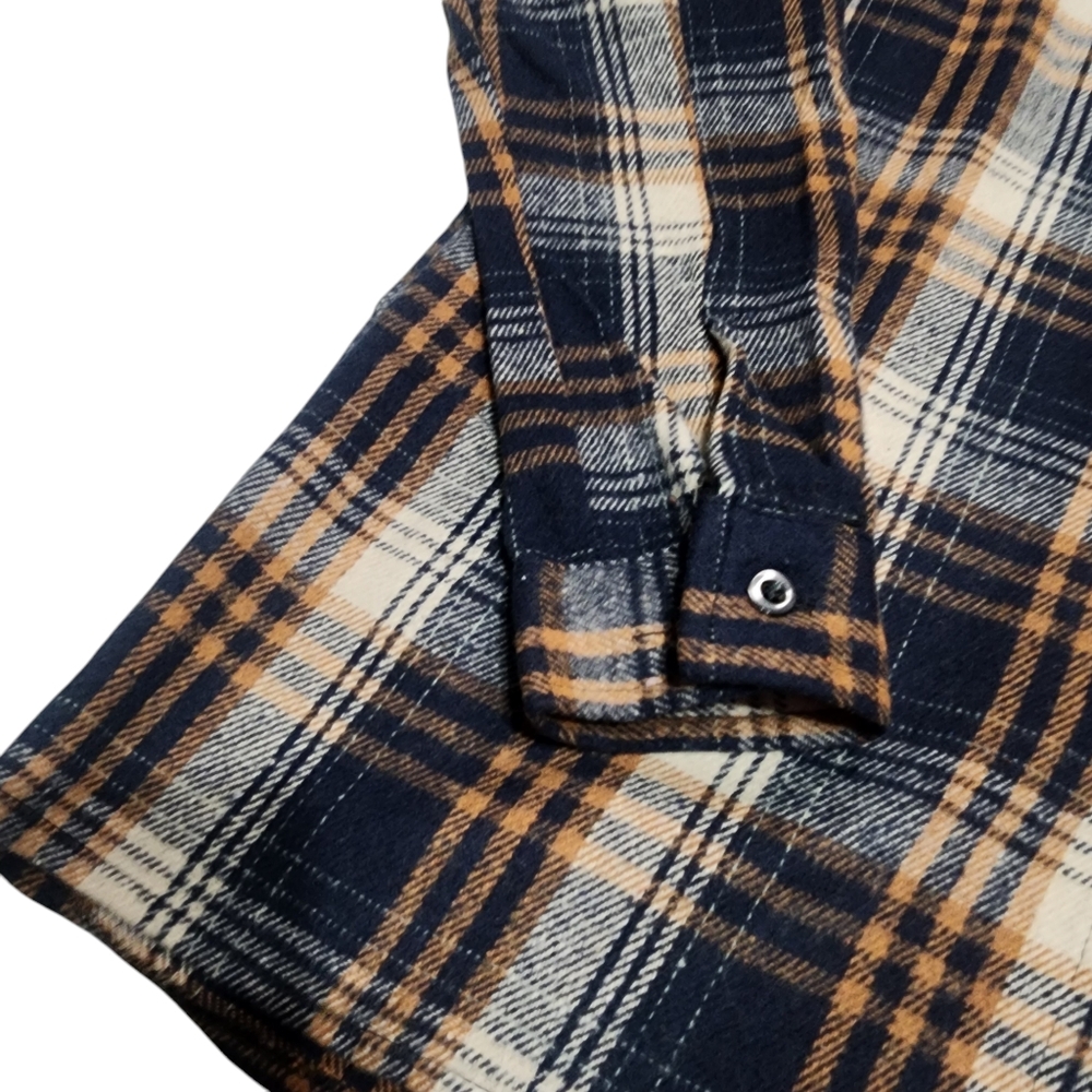 Manfinity Mens Flannel. Lrg - Picture 2 of 4